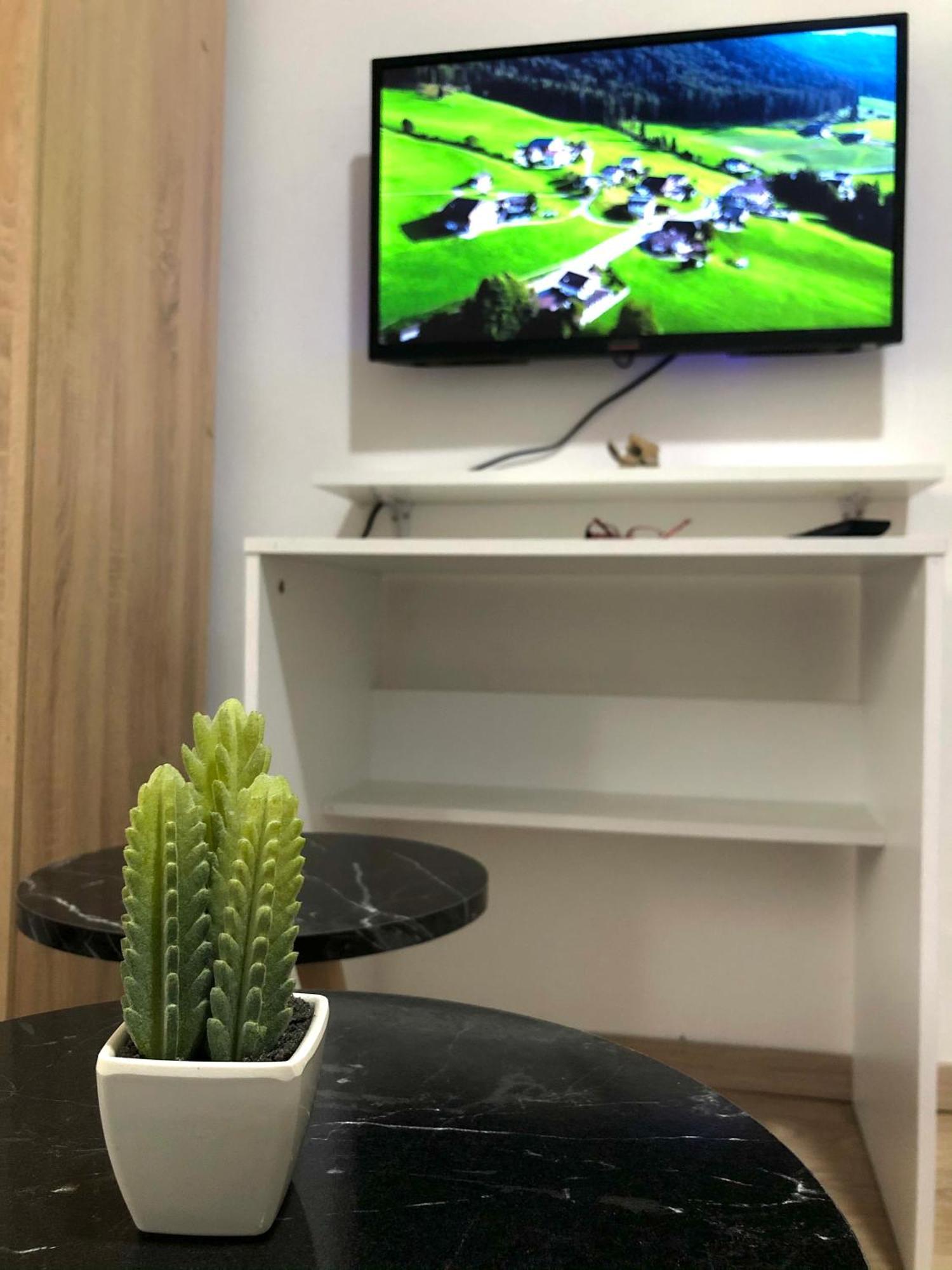Center Studio Apartment Podgorica Ngoại thất bức ảnh